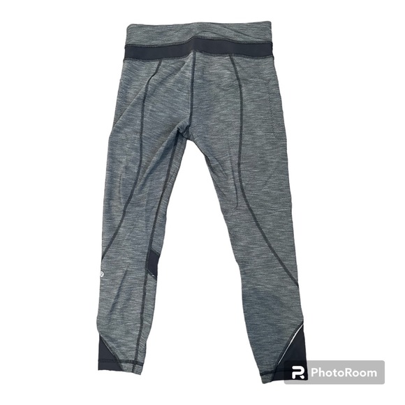 ‼️SALE‼️Lululemon Leggings size 6 SALE ‼️ - Picture 2 of 5